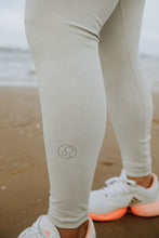 Load image into Gallery viewer, Outline Legging