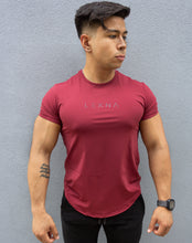 Load image into Gallery viewer, Men&#39;s Fitted t-shirt Maroon
